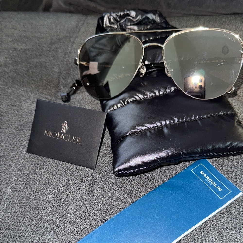 ✨BRAND NEW✨Moncler Silver Aviator Sunglasses